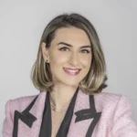 Елена Кузмова